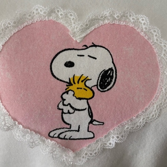 Peanuts Softest Off-White Snoopy Woodstock Heart Sweatshirt NWOT Oversized M - Picture 3 of 16